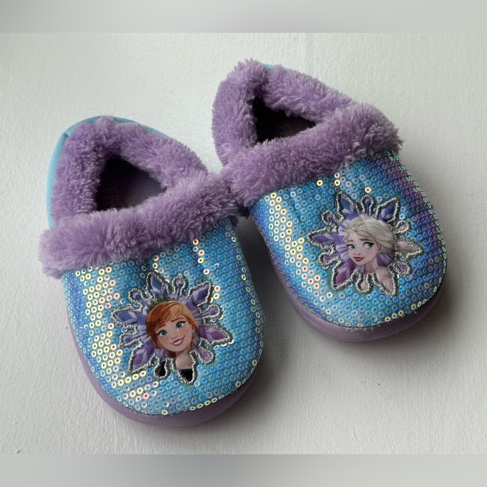 Disney Frozen Anna and Elsa Sequin Slippers size Large 9/10